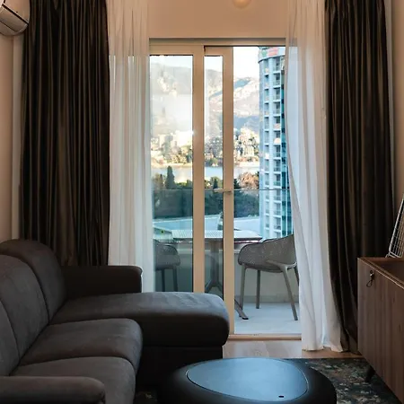 Apartament Montesun Boka *