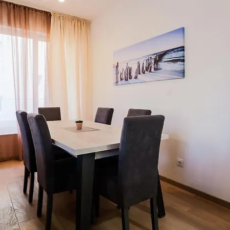 Montesun Boka Apartament *
